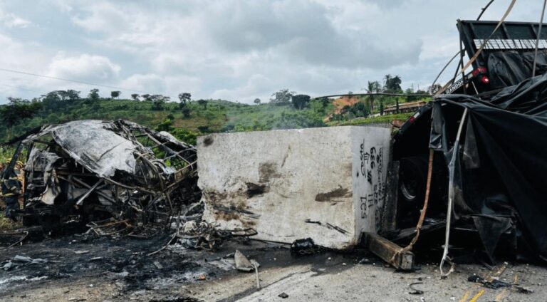 Acidente Trágico em Minas Gerais Deixa 39 Mortos e Motorista Foragido