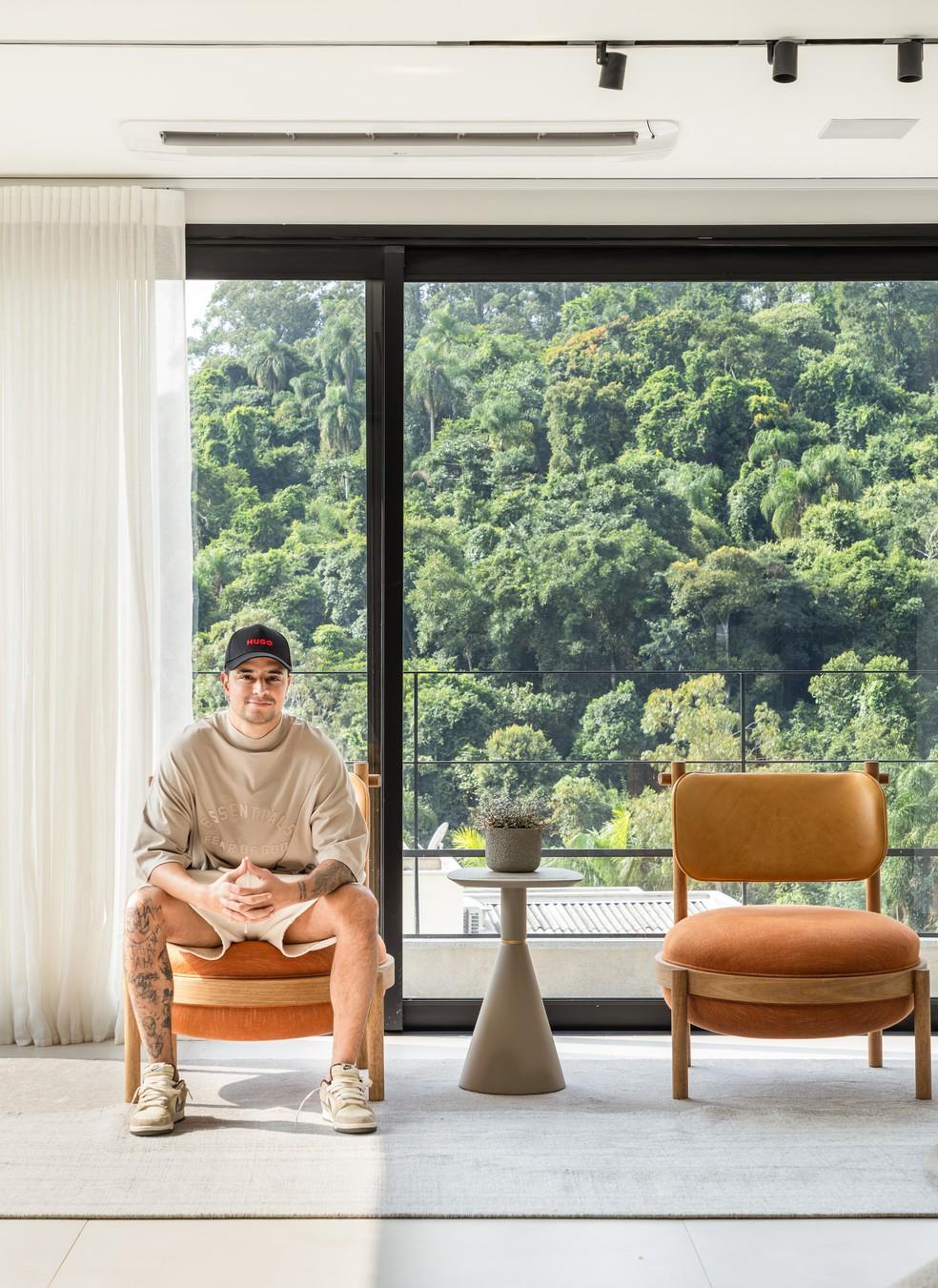 No living, poltronas Sanduba, da Lider Interiores