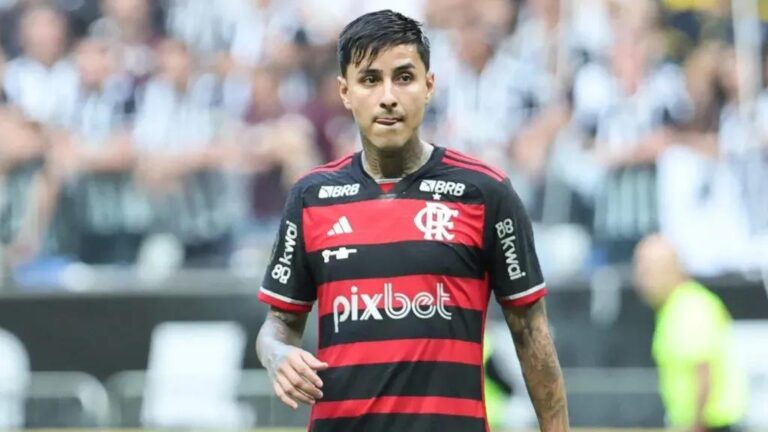 Erick Pulgar pode deixar o Flamengo: Entenda a situação do volante chileno