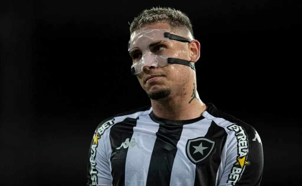 Rafael Navarro se declarou ao Botafogo