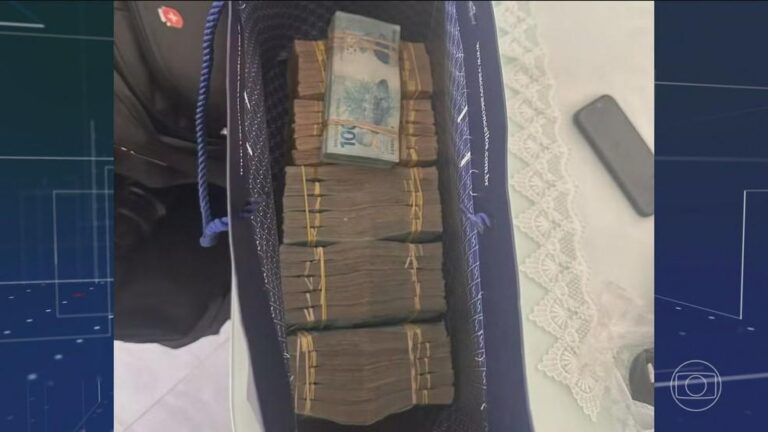 Vereador é preso e joga mala de dinheiro pela janela em operação da PF na Bahia