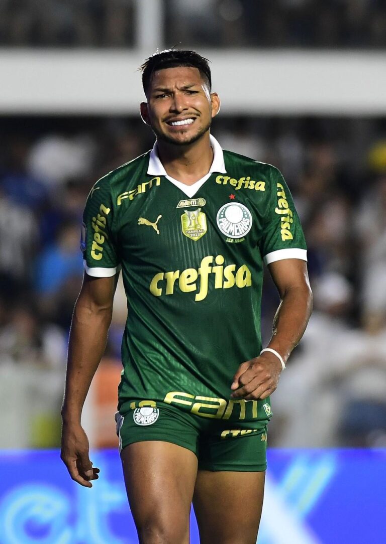 Rony, do Palmeiras, tem futuro incerto com sondagens de clubes brasileiros e internacionais