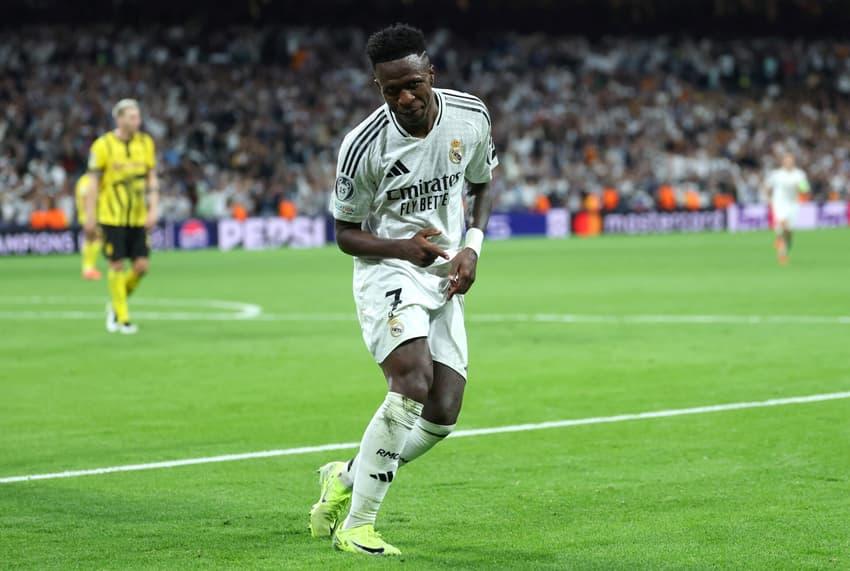 Vini Jr. comemora gol pelo Real Madrid na Champions League