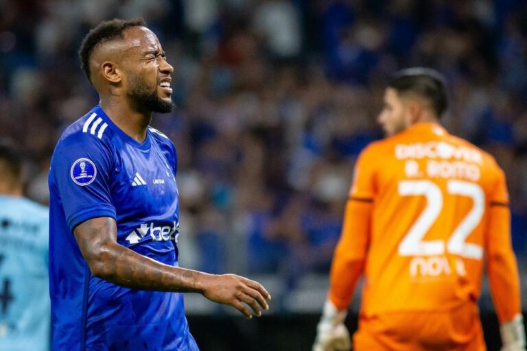 Rafa Silva: O Impacto da Expulsão Relâmpago e o Apoio Recebido no Cruzeiro