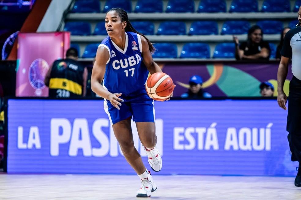 Isabela Jourdain vai jogar no Sampaio Basquete em 2025