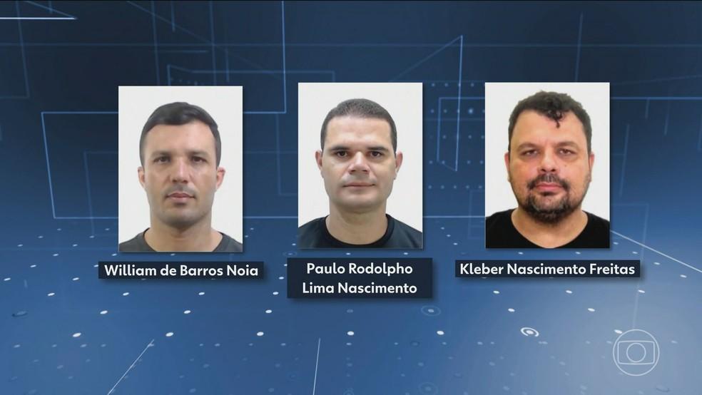Ex-agentes da Polícia Rodoviária Federal acusados pela morte de um homem que foi asfixiado com gás lacrimogêneo.