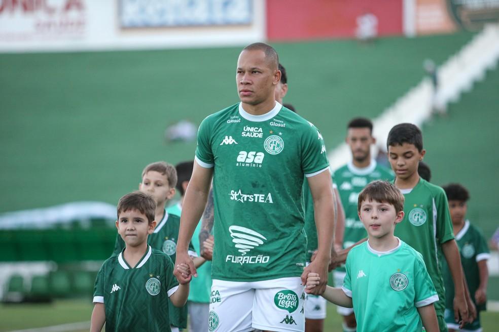 Caio Dantas com contrato até 2025