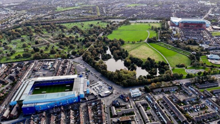 Everton e Liverpool se despedem do Goodison Park em clássico histórico