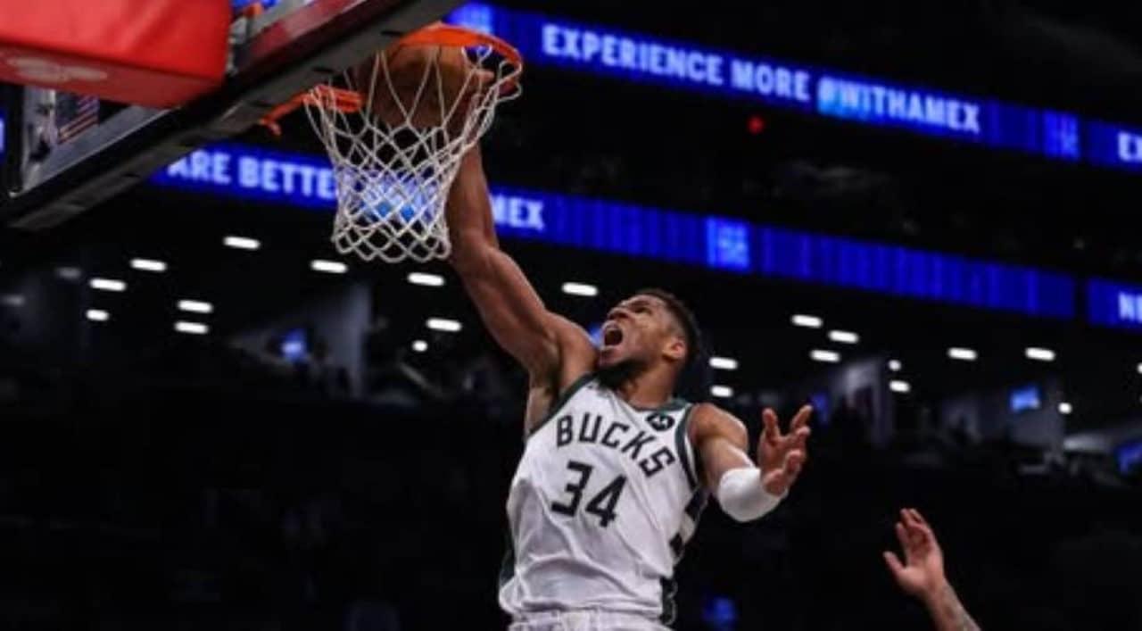 Giannis Antetokounmpo em ação