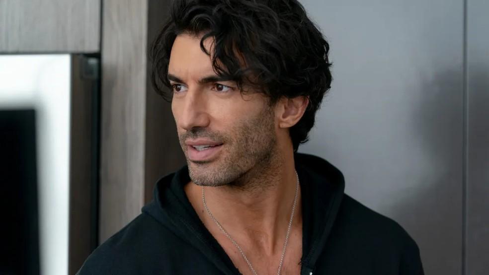 O diretor e ator Justin Baldoni no filme 'É Assim que Acaba'