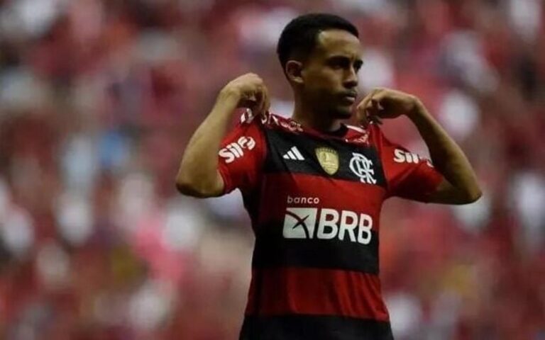 Matheus Gonçalves do Flamengo é flagrado em nova polêmica com amante