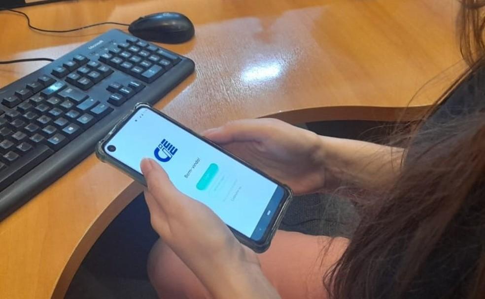 Aplicativo do CIEE para celular ajuda na busca por estágios