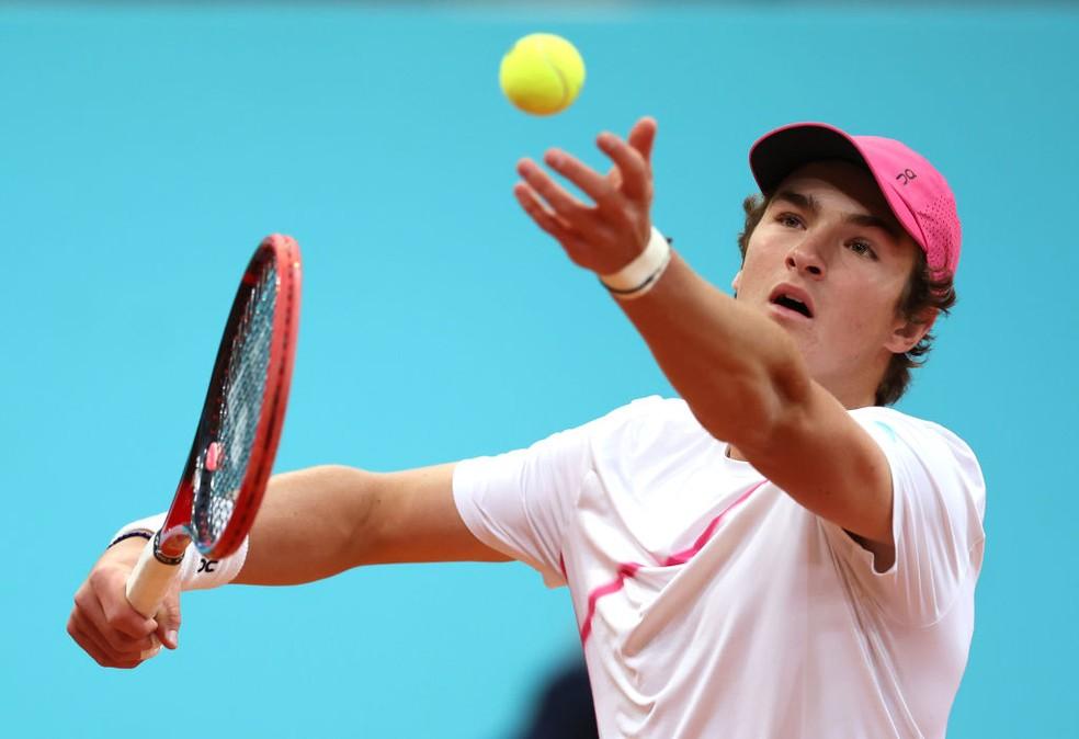 João Fonseca em ação contra Cameron Norrie no Madrid Open