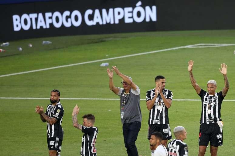 Transporte com mudança de jogador do Galo é roubado no RJ