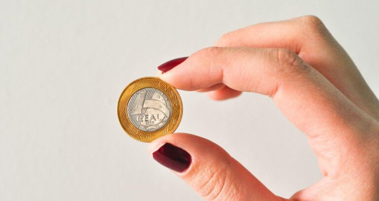 Petrobras e Eletrobras têm dividendos bilionários na semana do Natal