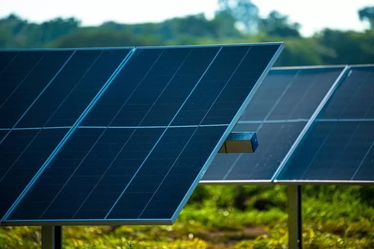 EDP e CCR firmam parceria para energia solar em rodovias de São Paulo até 2034