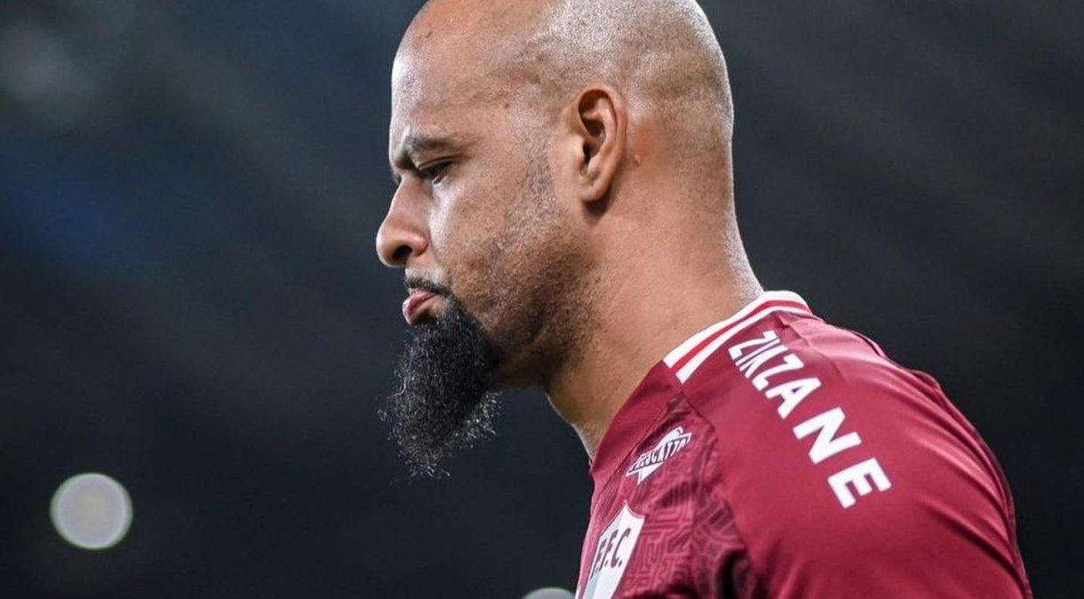 Felipe Melo não terá o vínculo renovado com Fluminense.