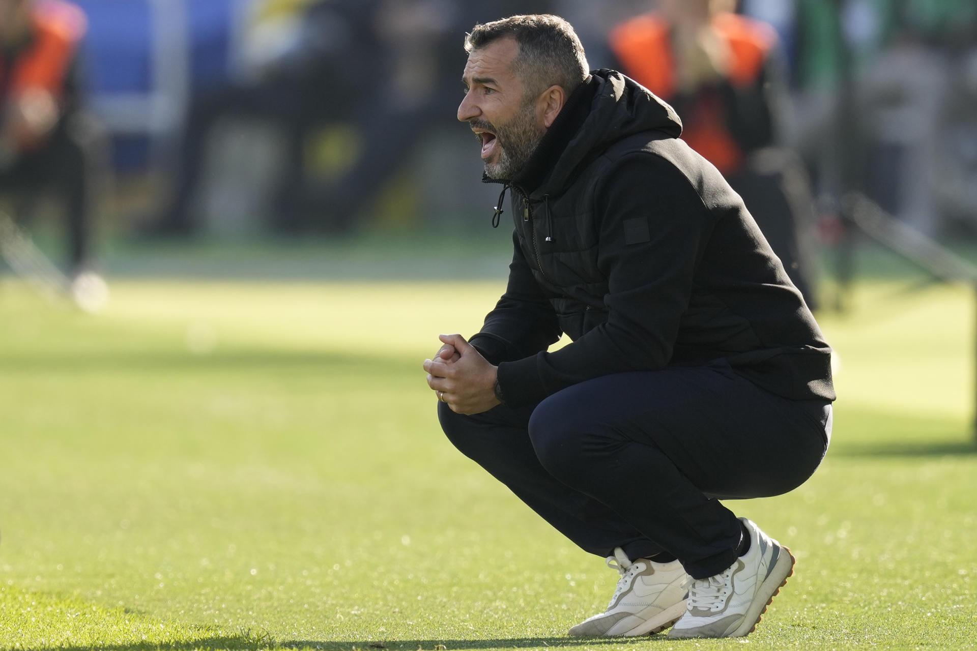 Diego Martínez durante o jogo contra o FC Barcelona