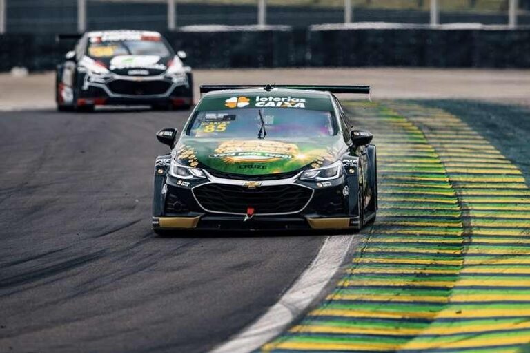 Guilherme Salas se Destaca e Larga em Primeiro na Final da Stock Car em Interlagos