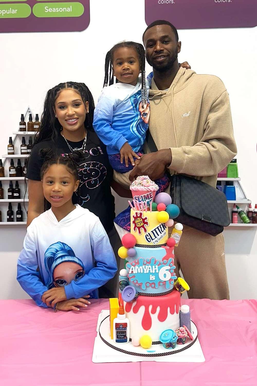 Andrew Wiggins e Mychal Johnson celebram o aniversário de Amyah