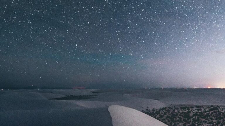 Vida Extraterrestre e Estragos das Chuvas: O Que Acontece no Litoral de SP?