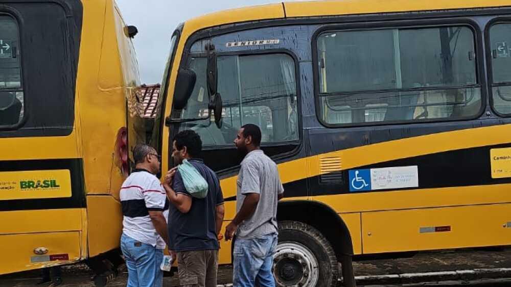 Criança morre após ser atingida por ônibus escolar em Santa Maria de Itabira