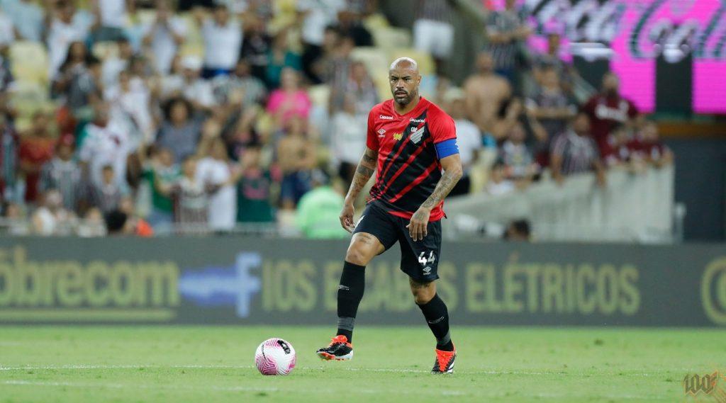 Thiago Heleno no Athletico-PR