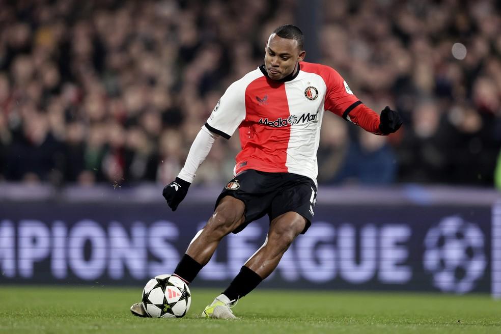 Igor Paixão em ação em Feyenoord x Sparta Praga, pela 6ª rodada da Champions League