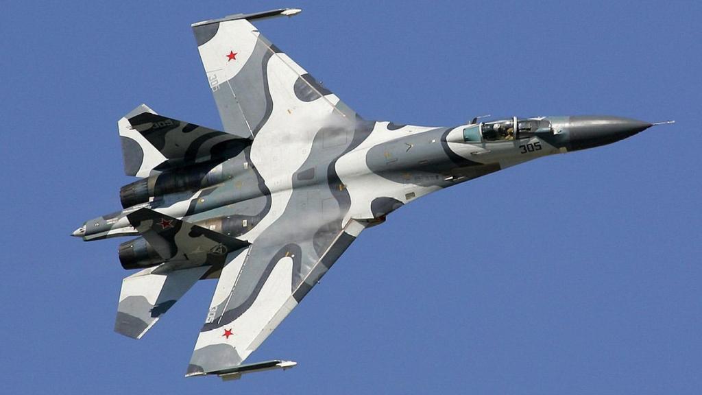 Sukhoi Su-27.