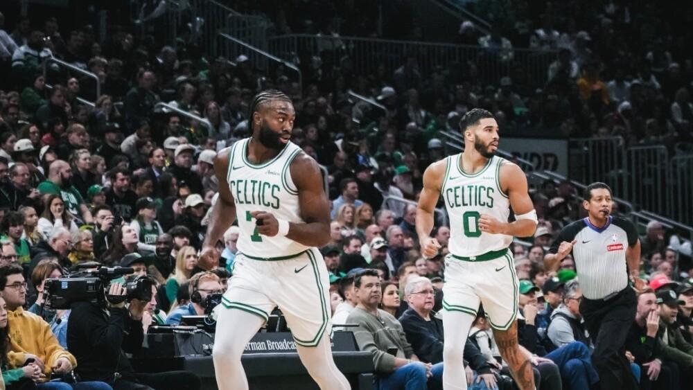 Jaylen Brown e Jayson Tatum, alas do Boston Celtics