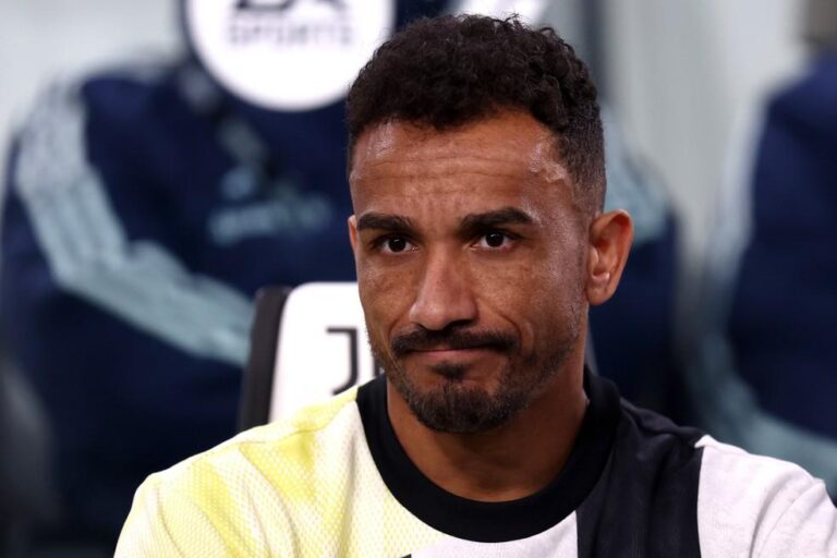 Danilo deve ficar fora da Supercopa da Itália: Rumores de saída da Juventus se intensificam