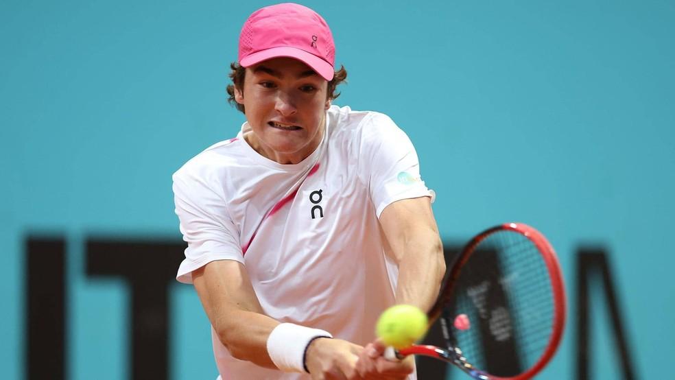 João Fonseca em ação no quali do Australian Open