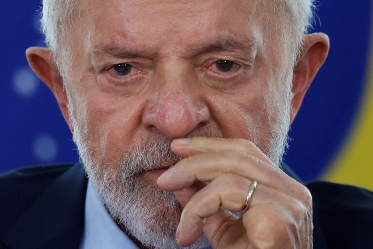 Governo Lula Sofre Dupla Derrota com Polêmica do PIX