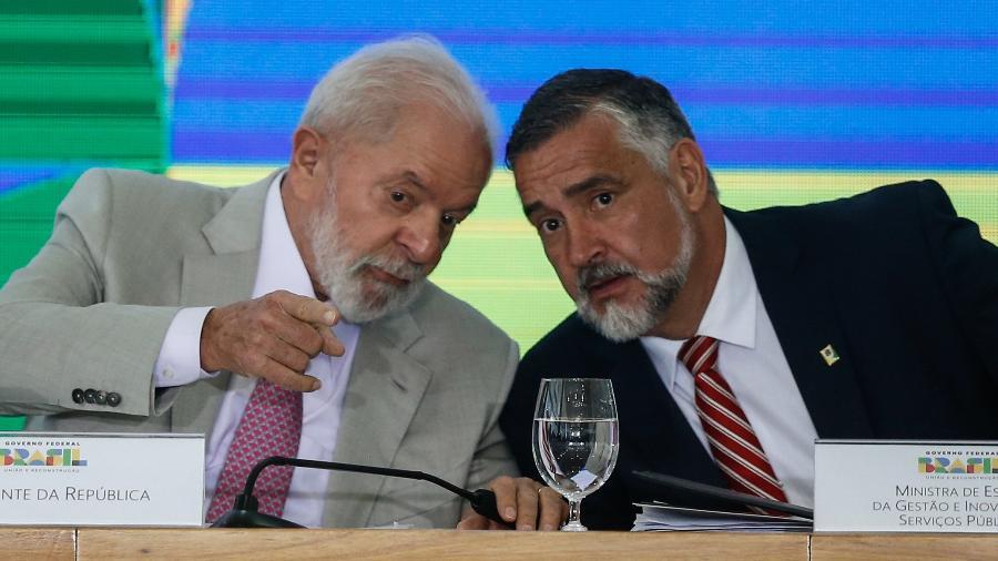 Presidente Lula e ministro Paulo Pimenta em evento no Planalto