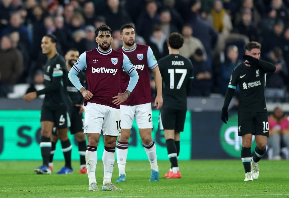 Paquetá, do West Ham, lamenta do gol do Liverpool