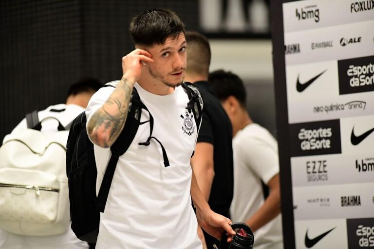 Rodrigo Garro, jogador do Corinthians, se envolve em acidente fatal na Argentina