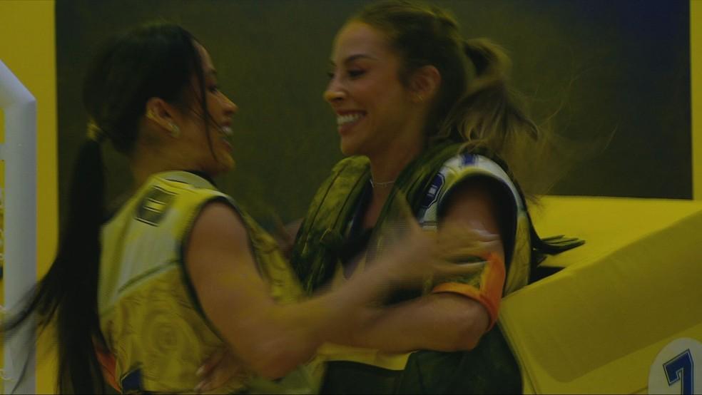 Eva e Renata comemoram desempenho na Prova de Resistência do BBB 25