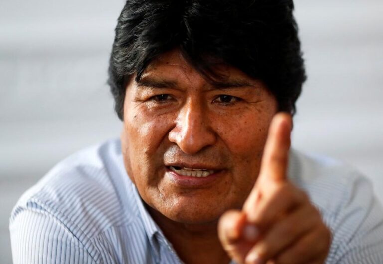 Justiça da Bolívia emite ordem de prisão contra Evo Morales por abusos