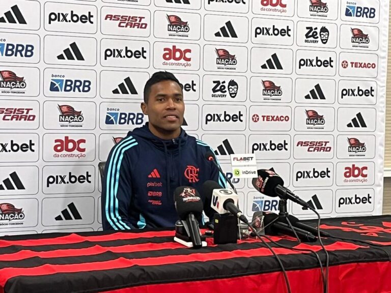 Alex Sandro Fala Sobre Danilo e Pré-Temporada do Flamengo nos EUA