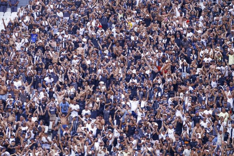 Corinthians aposta na Libertadores para impulsionar receita do Fiel Torcedor