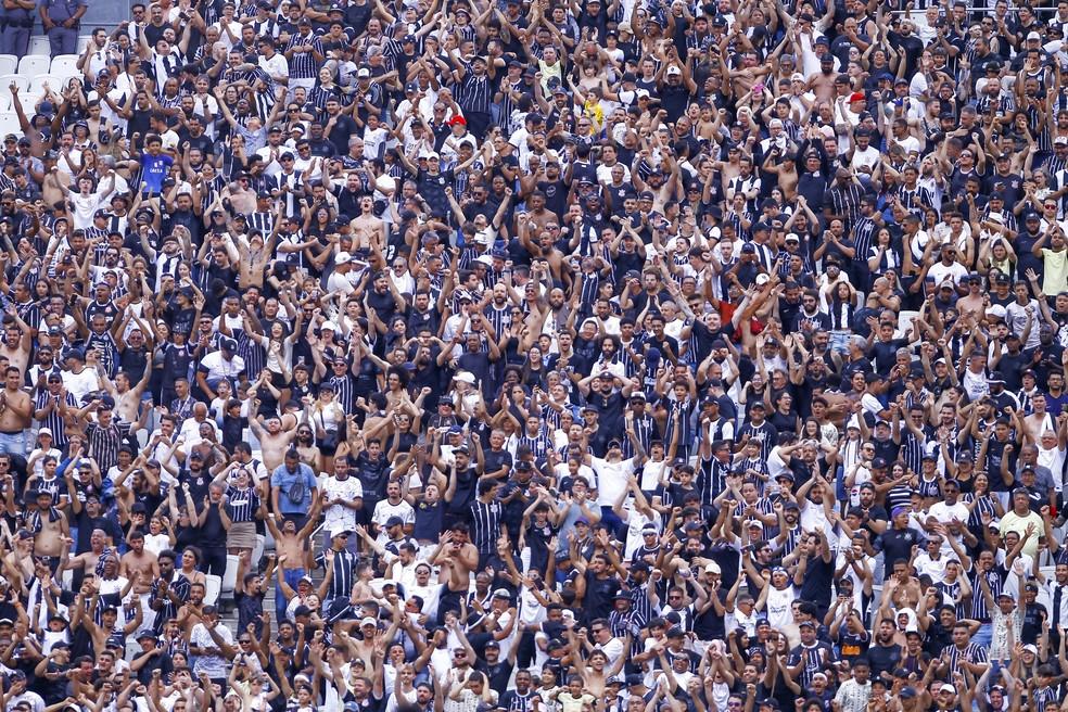 Torcida do Corinthians em jogo na Neo Química Arena