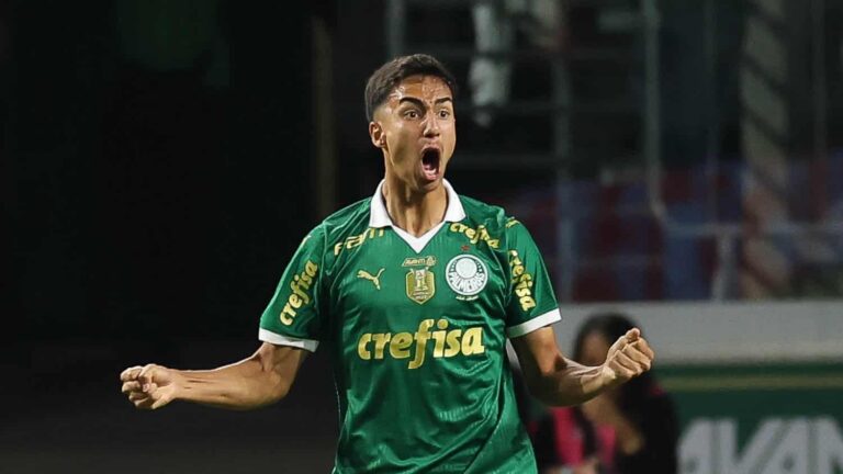 Brighton Apresenta Nova Proposta de R$ 180 Milhões por Vitor Reis do Palmeiras