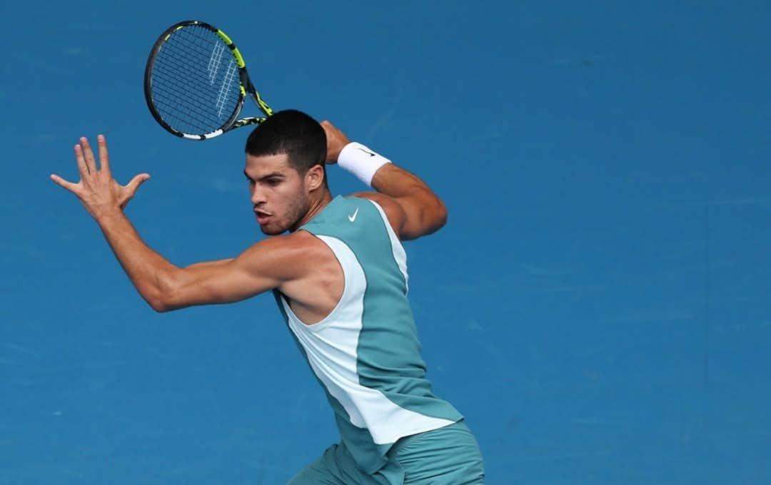 Carlos Alcaraz em ação no Australian Open 2025