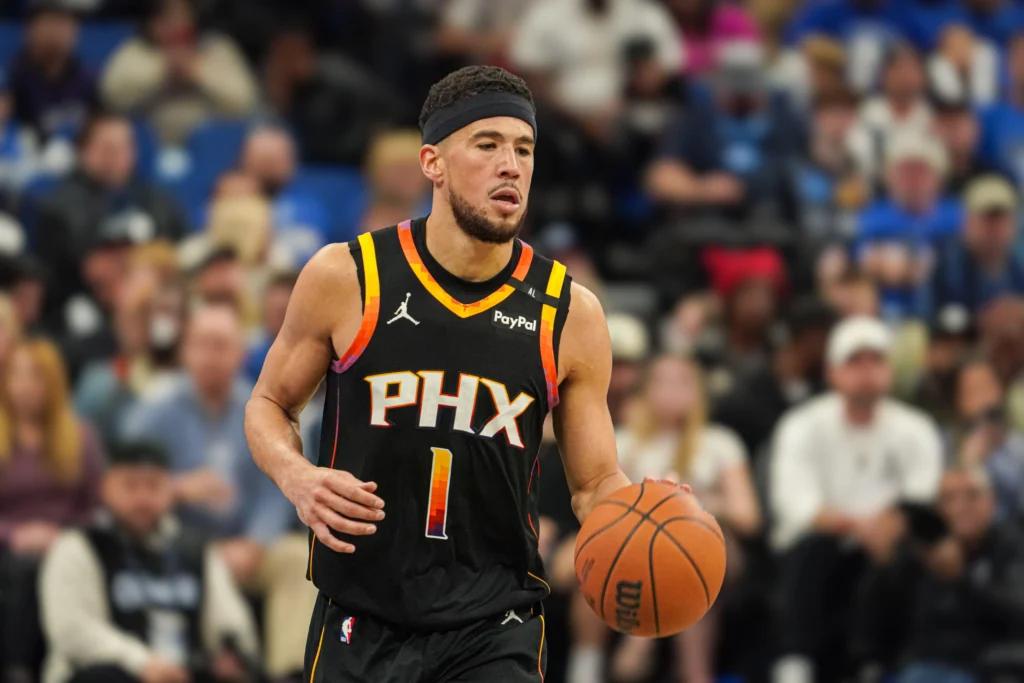 Phoenix Suns entra em quadra nesta quinta-feira (16) pela NBA.