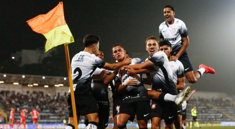 Corinthians Enfrenta Falcon em Busca de Vaga na Terceira Fase da Copinha