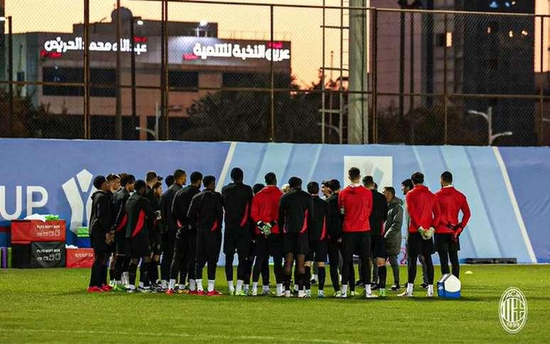 Treino do Milan em Riade