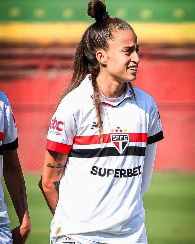 Corinthians apresenta novos reforços para o futebol feminino em 2025