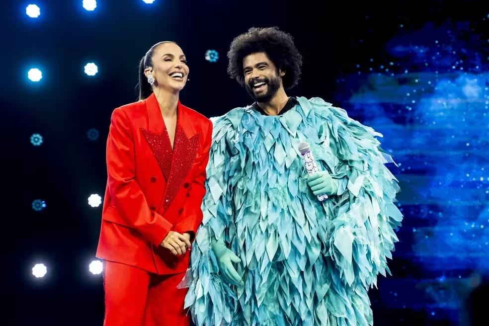 Ivete Sangalo e Diogo Almeida como Cuco no 'The Masked Singer Brasil'