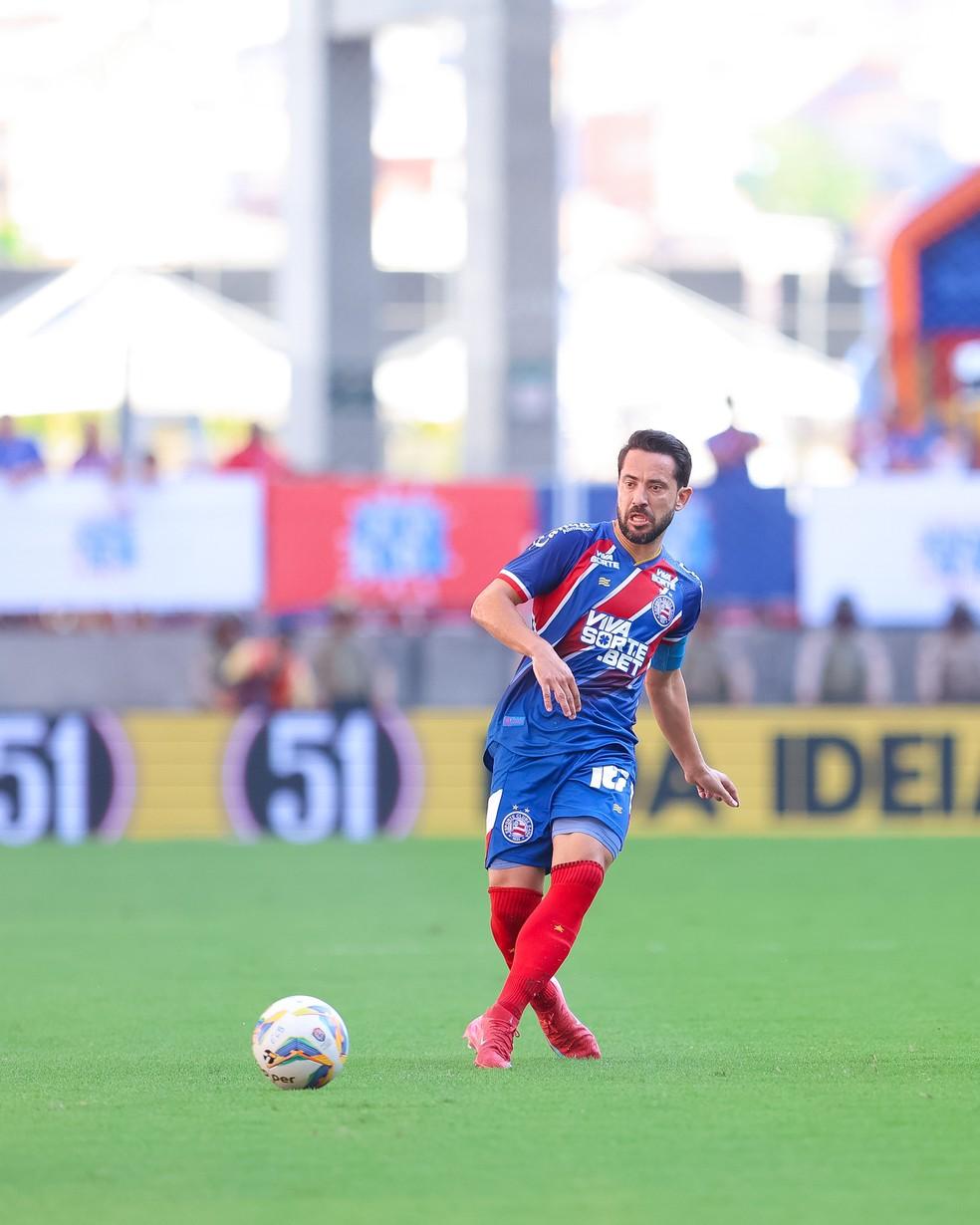 Everton Ribeiro durante o clássico Bahia x Vitória