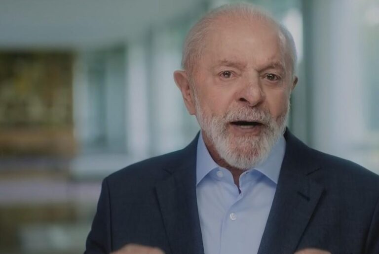 Em pronunciamento, Lula anuncia pagamento do Pé-de-Meia e gratuidade da Farmácia Popular